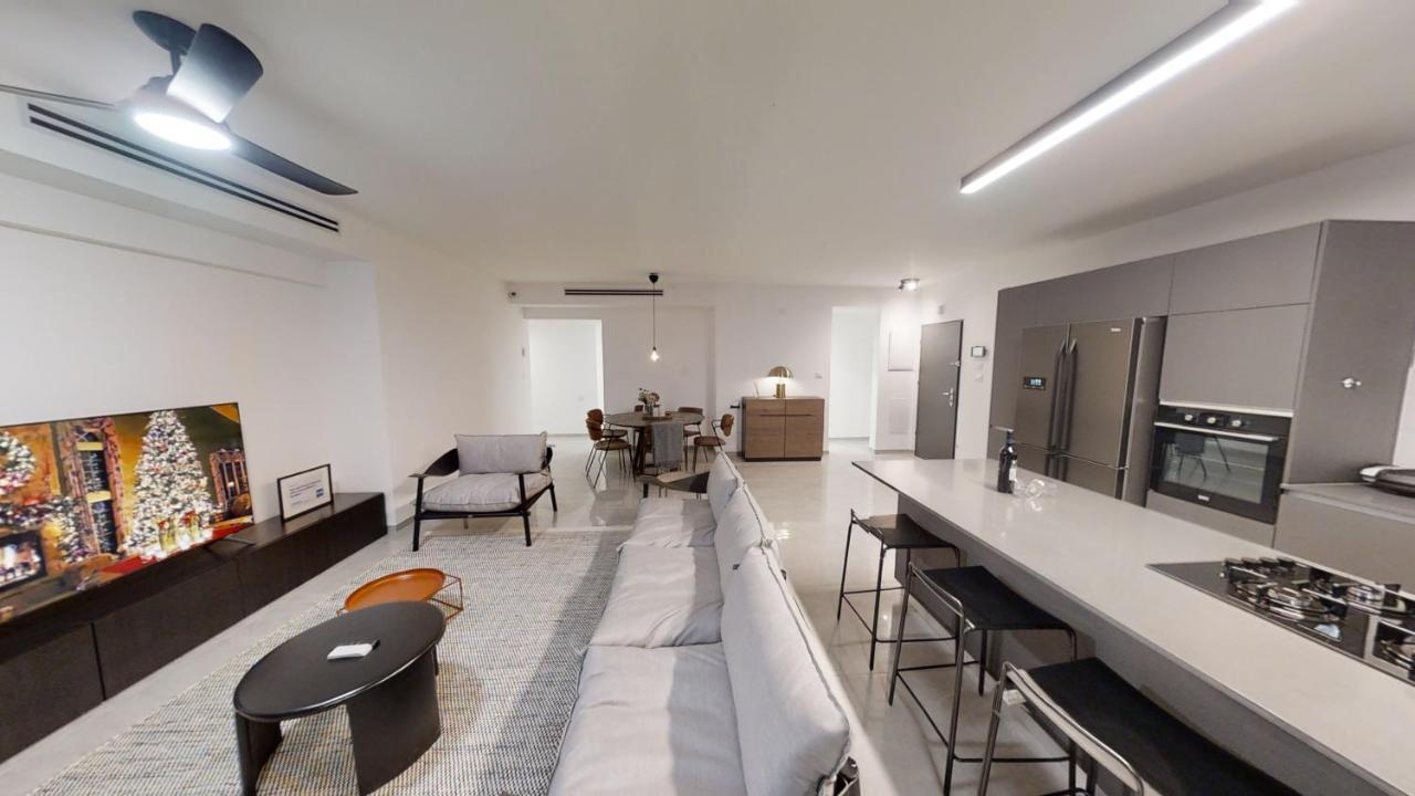 Luxury 3&4 Bedroom New Apartments - Close To The Beach & Bahai Gardens Haifa Exterior foto